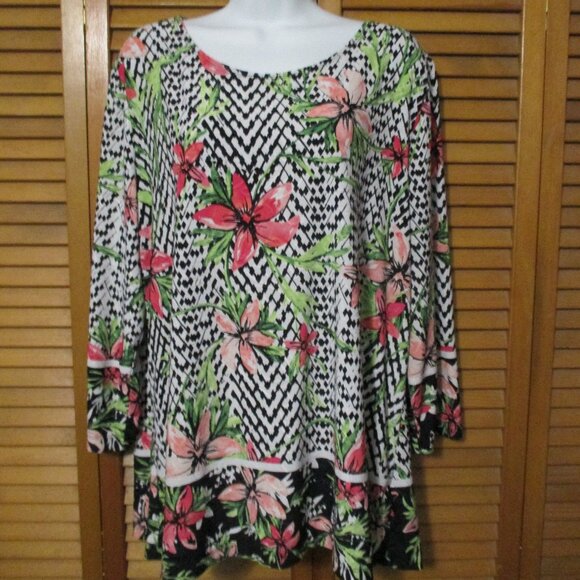 JM Collection top black, white, pinky/coral floral print, wash & wear size XL - Picture 1 of 9